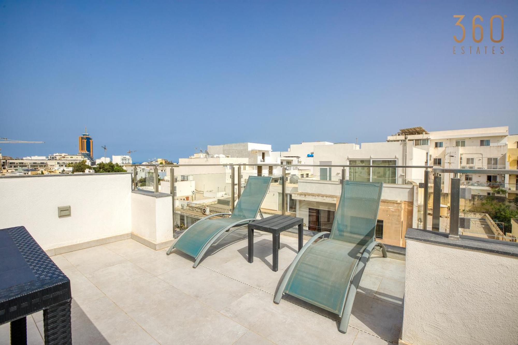 The Swieqi Poolside