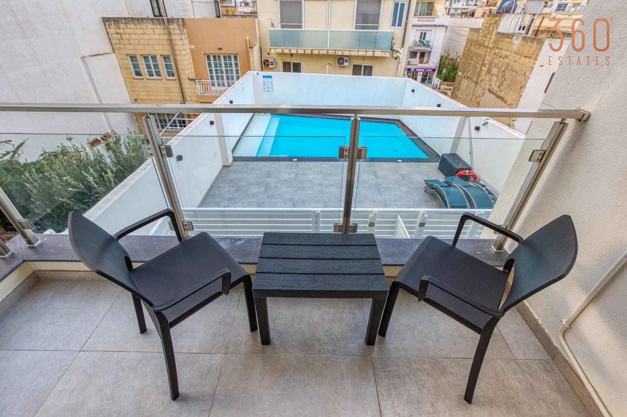 The Swieqi Poolside